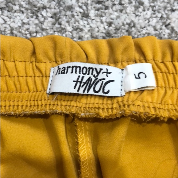 Cute Yellow/Gold Summer Shorts - Picture 3 of 5